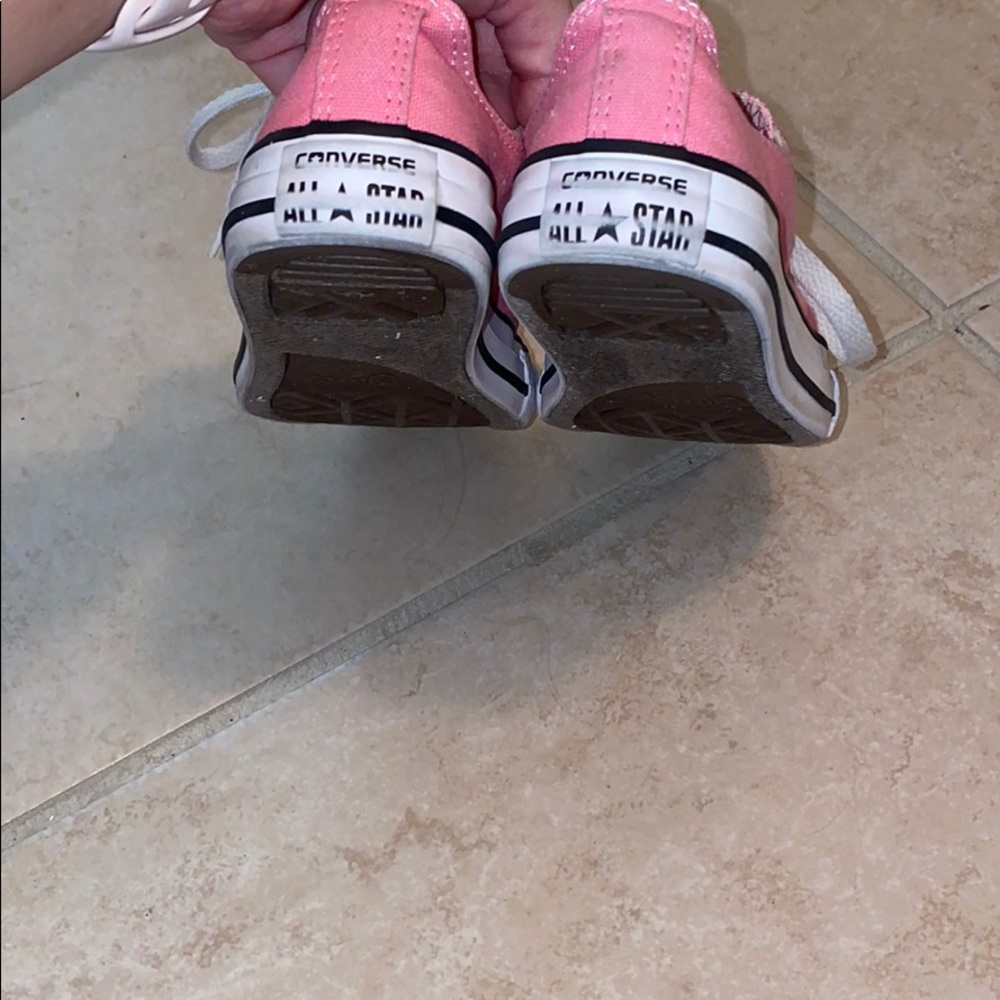 Pink Converse - Picture 3 of 4